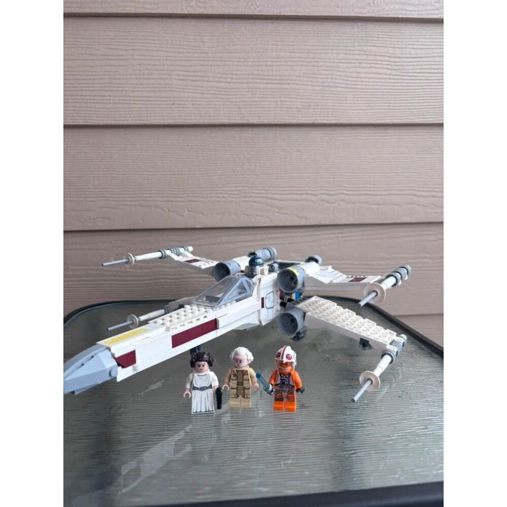 Lego Star Wars Luke Skywalkers X-Wing Starfighter